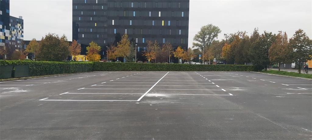 Reconstruction of the parking lot on Strojarska cesta has been completed